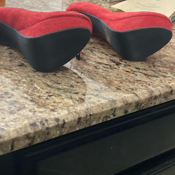 New red Heels - Picture 3 of 3